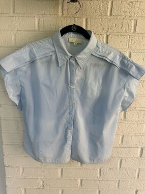 Pinch Light Blue Collared Button-Front Shirt w/ Sleeve Detail size M